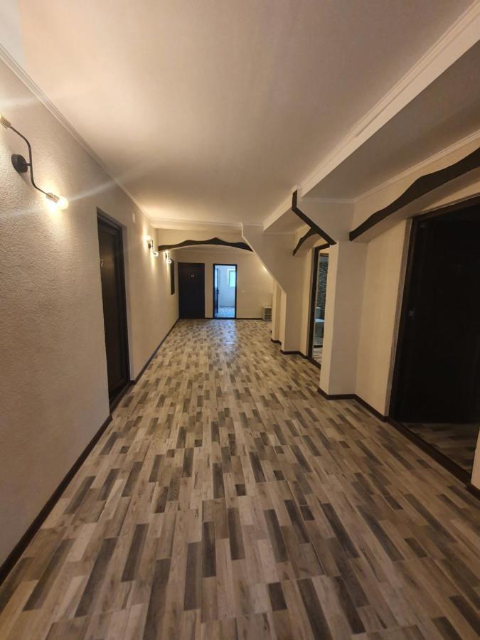 La Babusca Hotel Două Mai Стая снимка