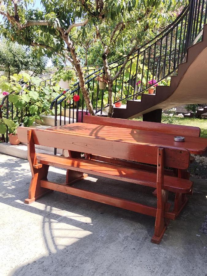 La Babusca Hotel Două Mai Екстериор снимка
