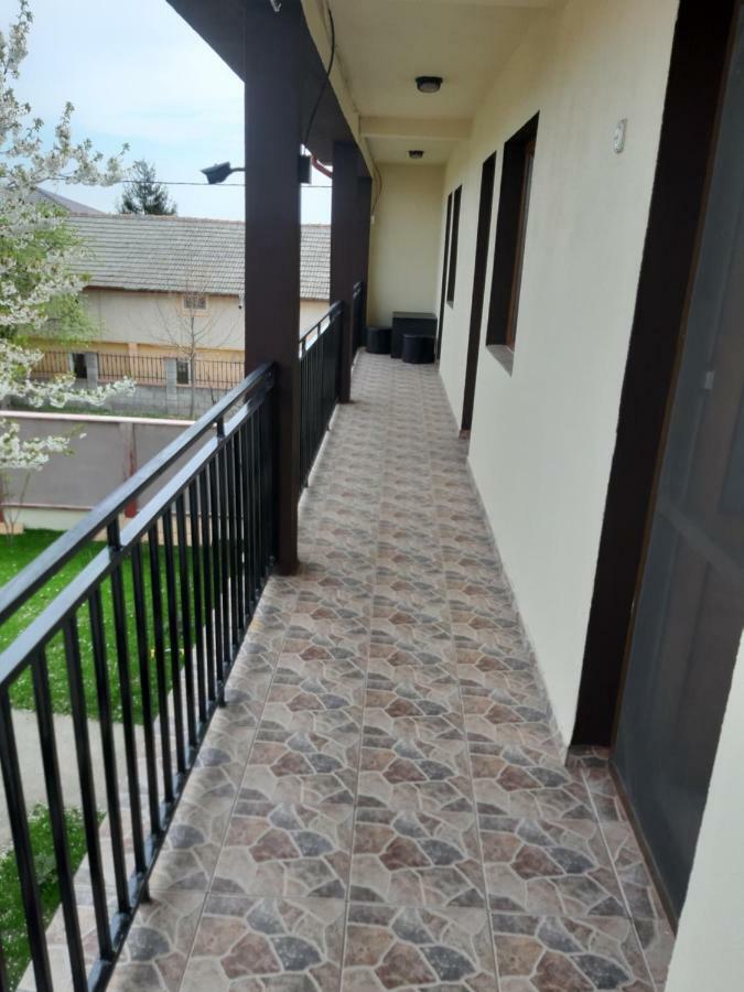 La Babusca Hotel Două Mai Екстериор снимка